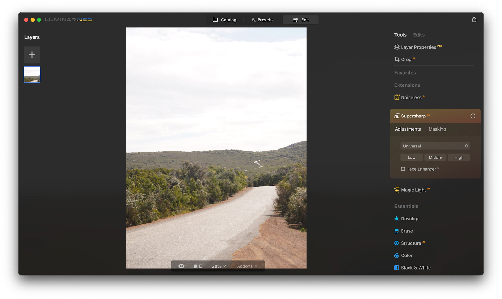 Extensão Supersharp AI no editor para corrigir fotos borradas